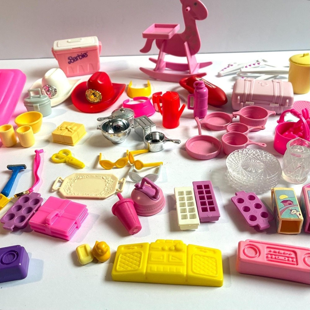 Vtg Barbie Accessories Lot Kitchen Sports Hat Pool Float Dishes Boom Box 100 pcs - Picture 10 of 12